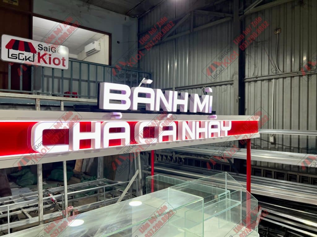 quầy bán hàng lưu động - bánh mì chả cá nhay