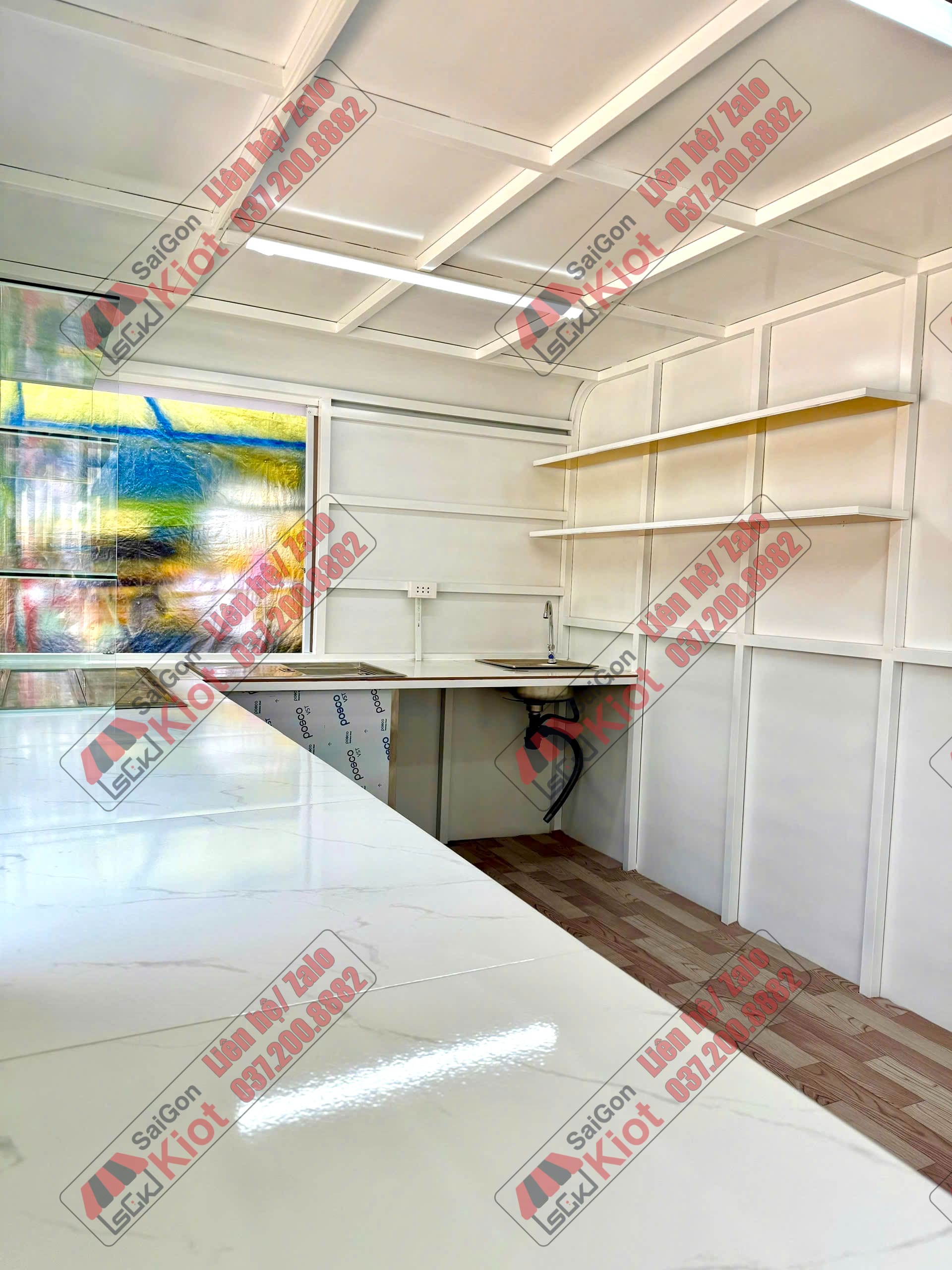 Kiot-ban-tra-sua-mau-148 (15)