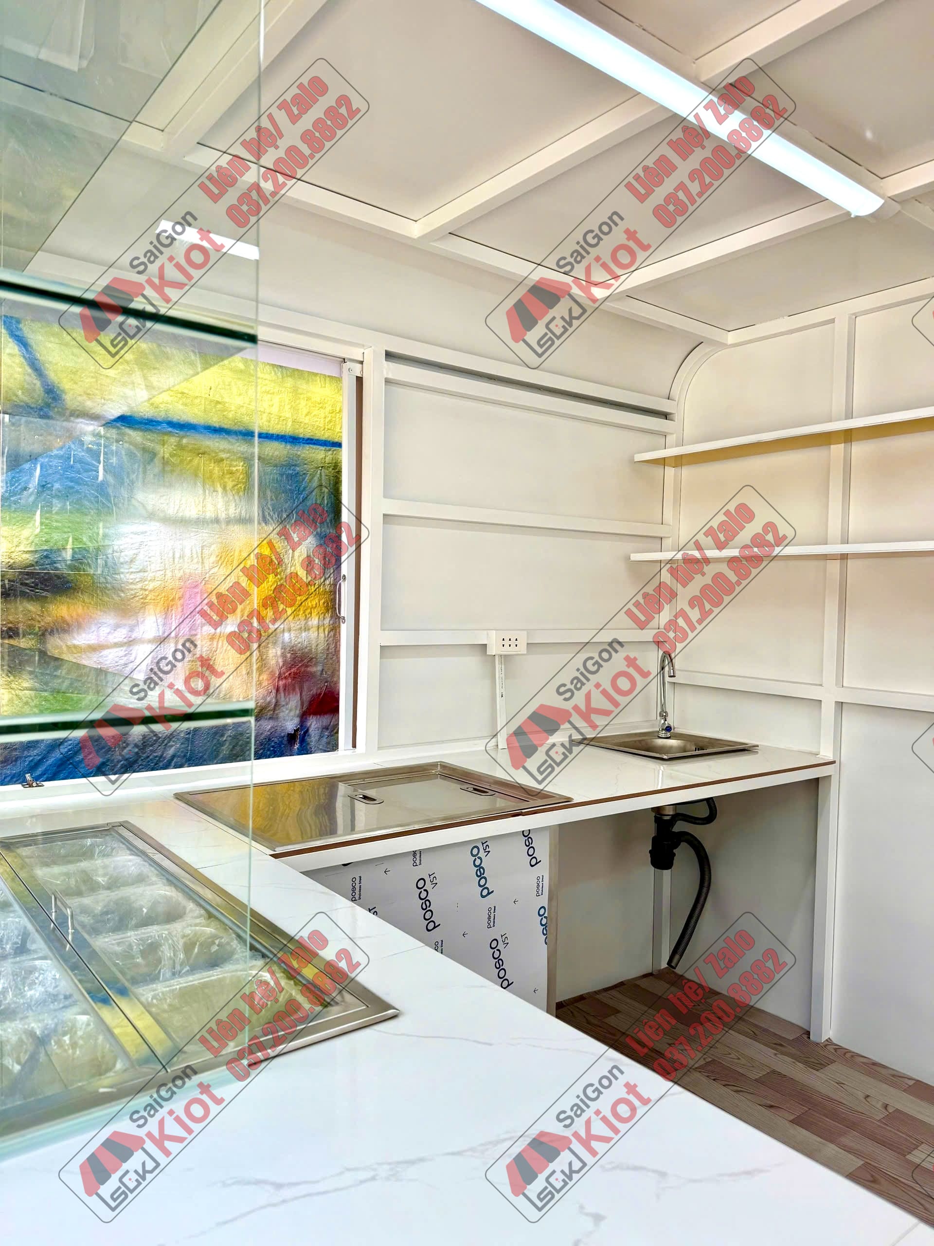 Kiot-ban-tra-sua-mau-148 (16)