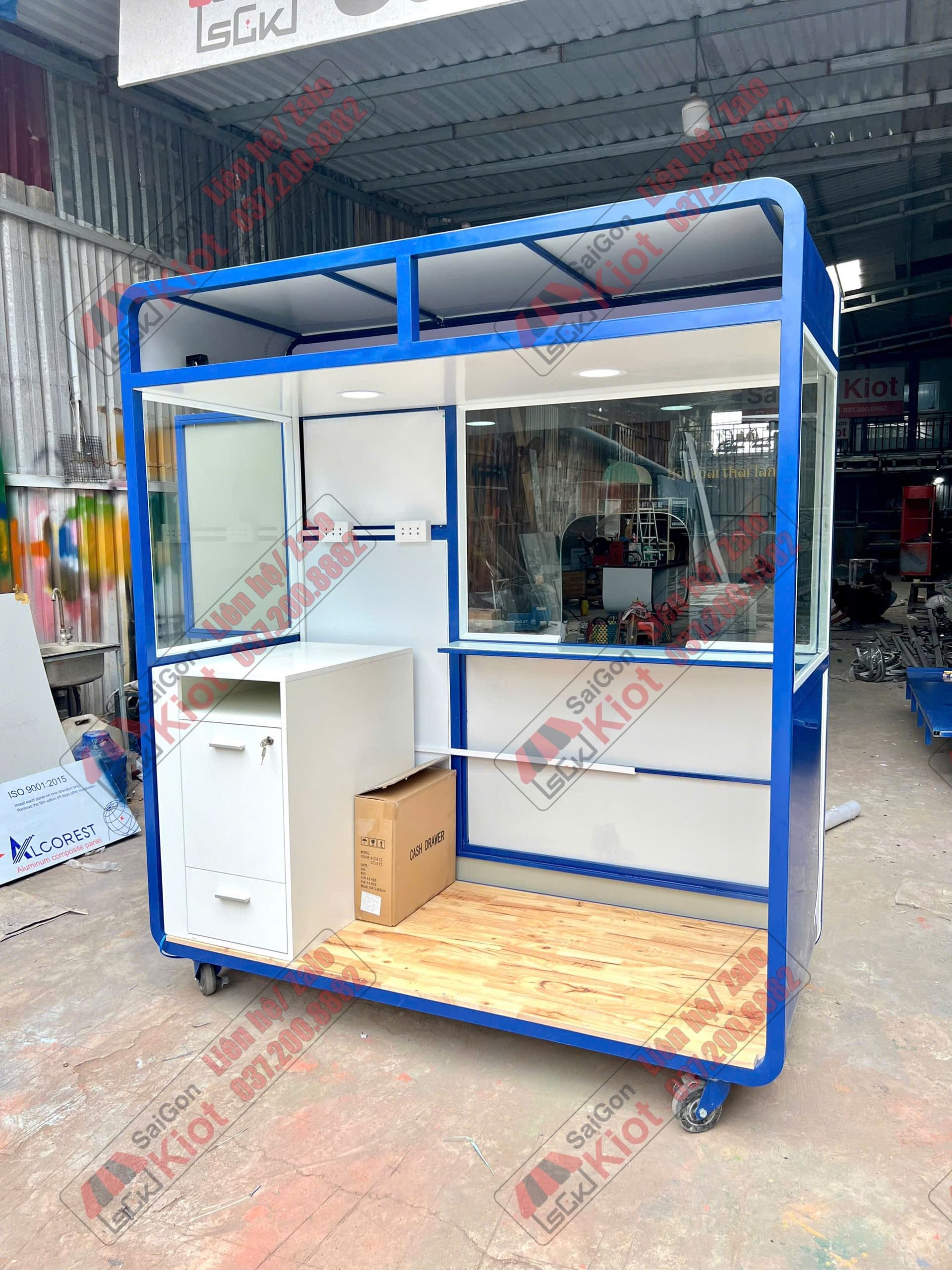 xe-ban-tra-sua-hong-tra-lao-vuong-xe1 (11)-min