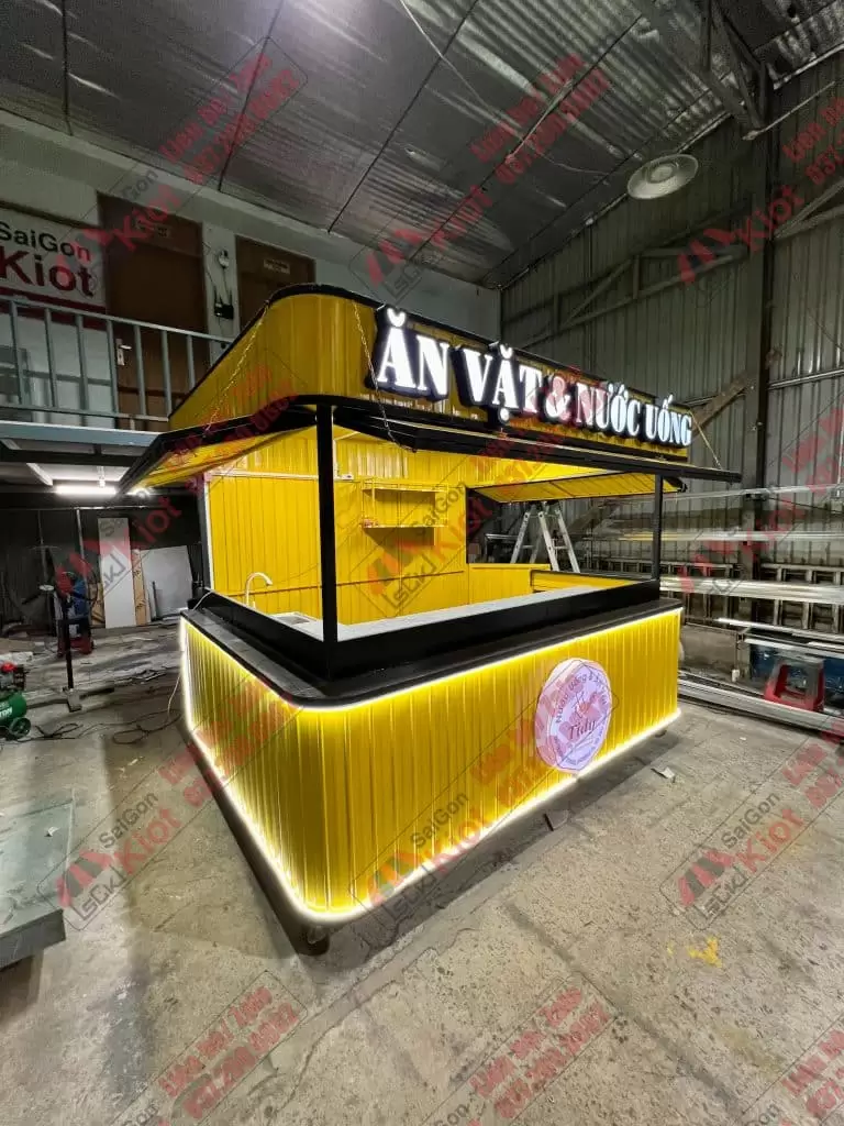 xe đẩy bán đồ ăn vặt lưu động