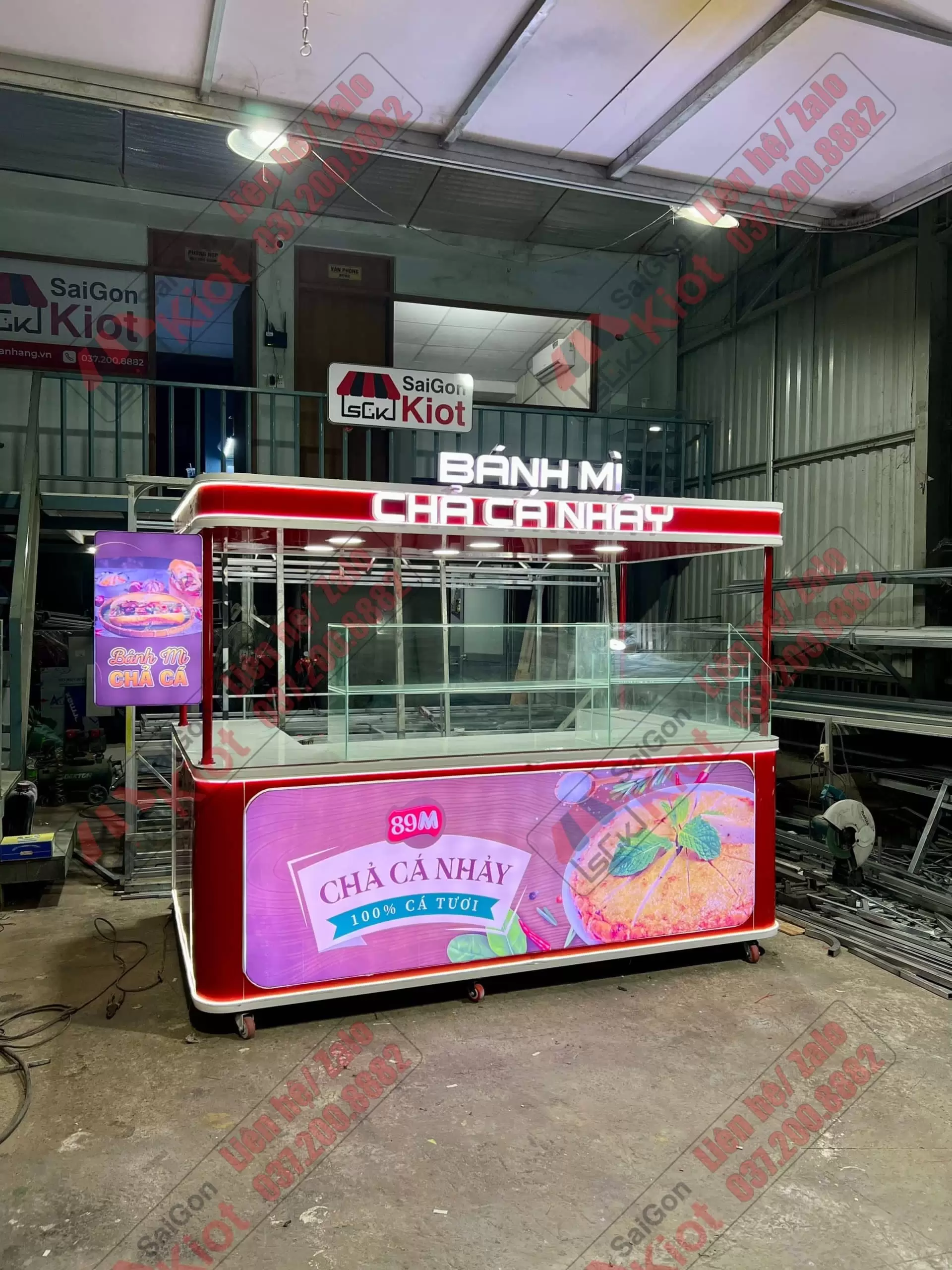 kiot-banh-banh-mi-cha-ca-nhay-mau-59 (2)-min